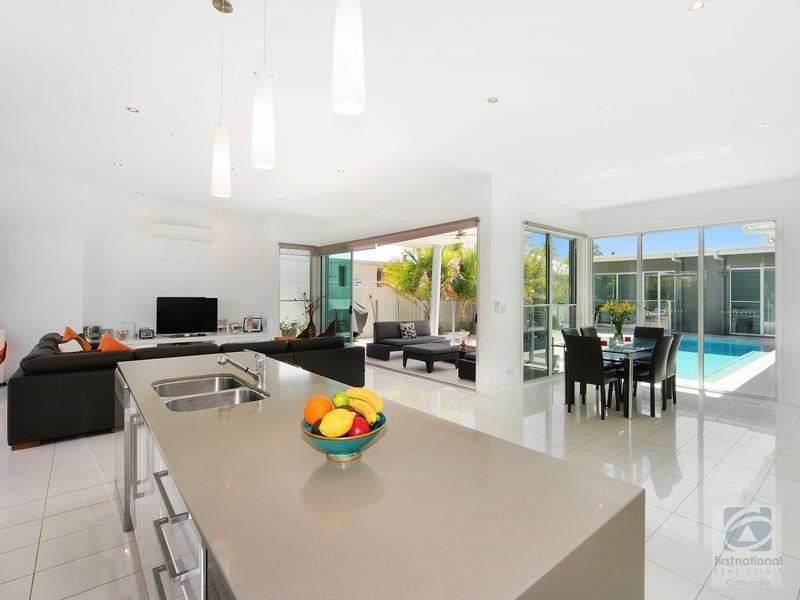 37 Westholme Circuit, Pelican Waters QLD 4551