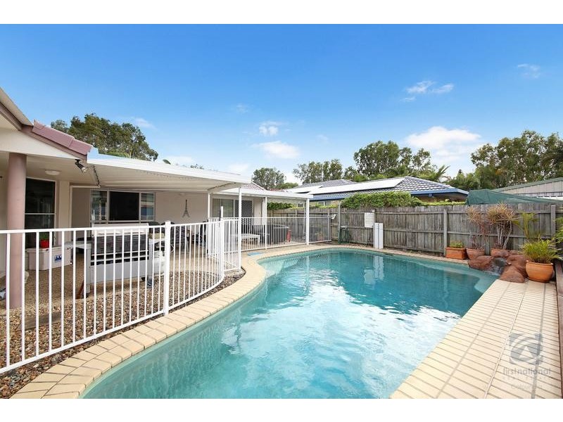 17 Lakeside Crescent, Currimundi QLD 4551