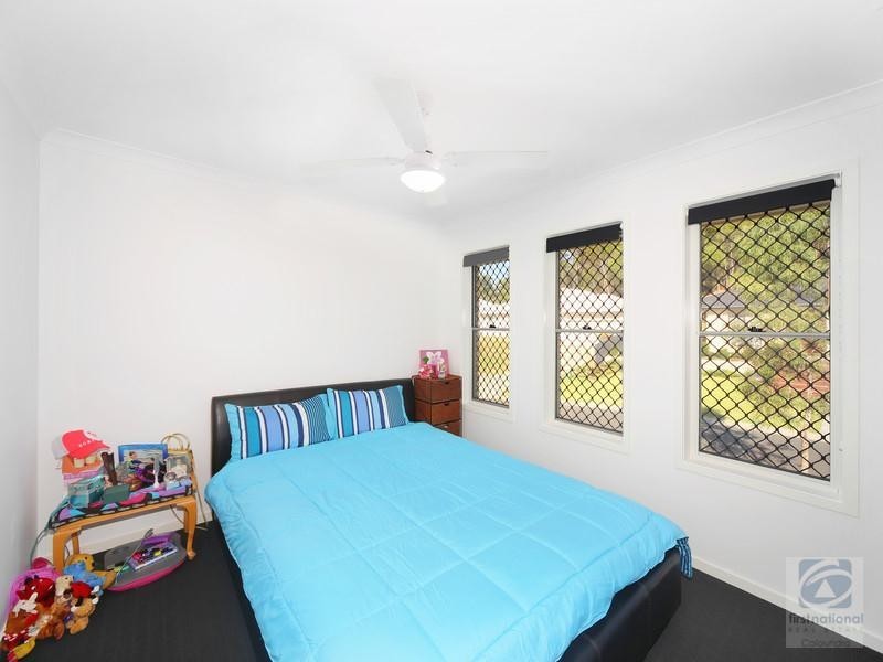 4 Highland Terrace, Little Mountain QLD 4551