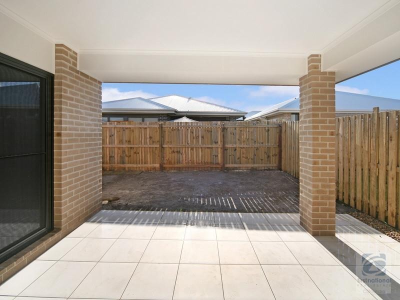 7 Coral Street, Caloundra West QLD 4551