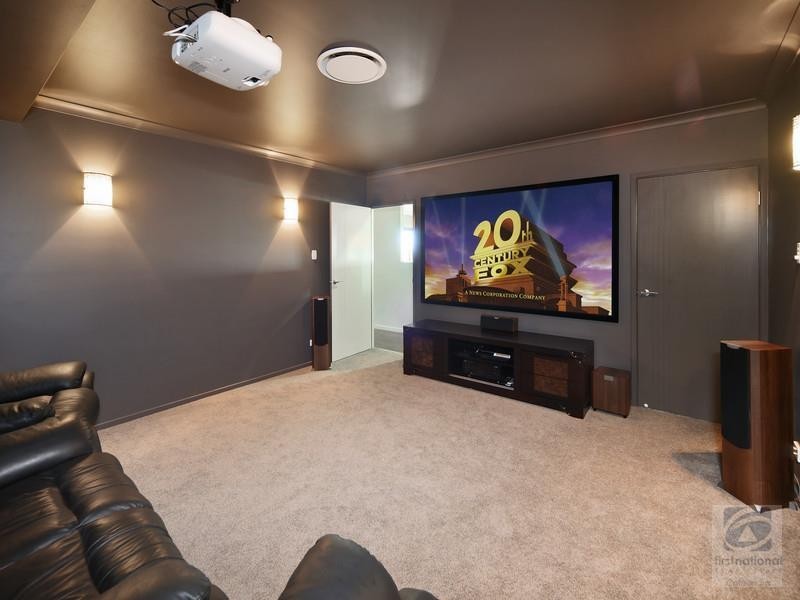 16 The Parkway, Aroona QLD 4551