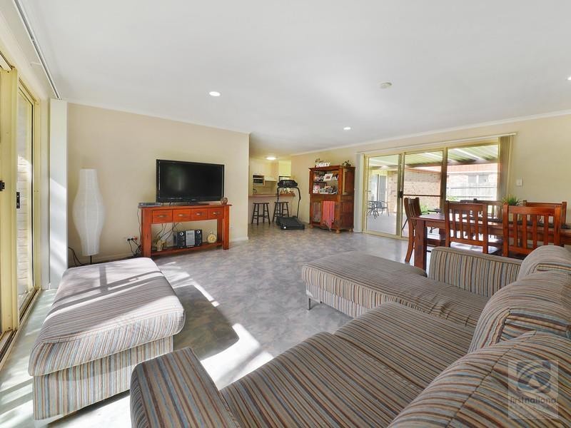 11 Village Way, Little Mountain QLD 4551