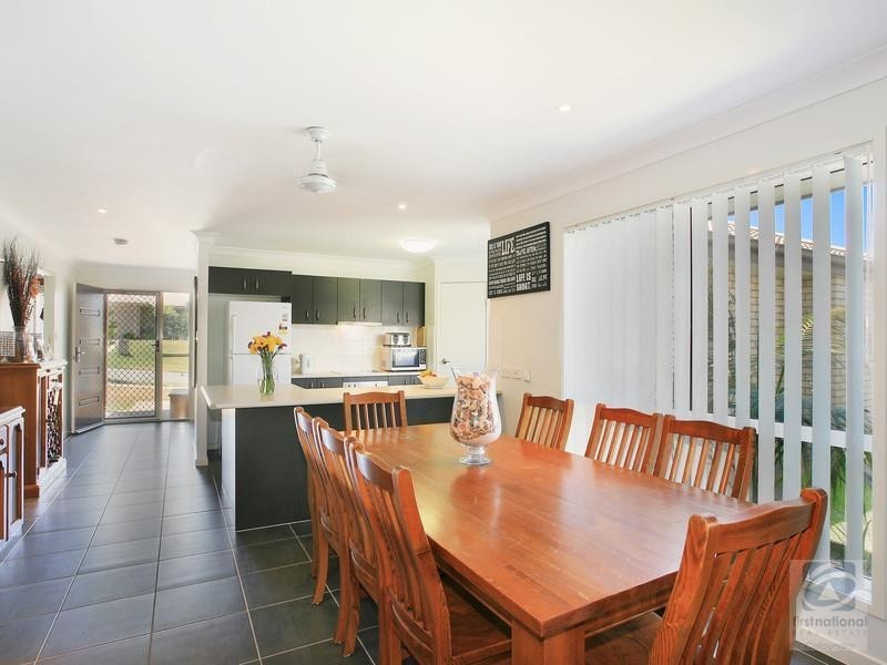 7 Sunrise Terrace, Little Mountain QLD 4551