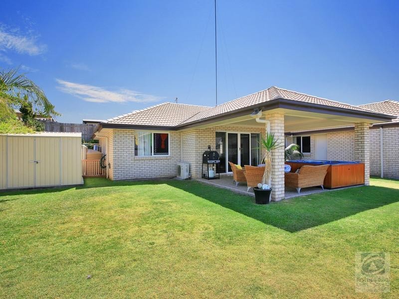 7 Sunrise Terrace, Little Mountain QLD 4551