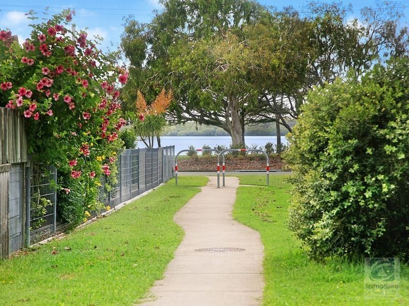 24 Anning Avenue, Golden Beach QLD 4551