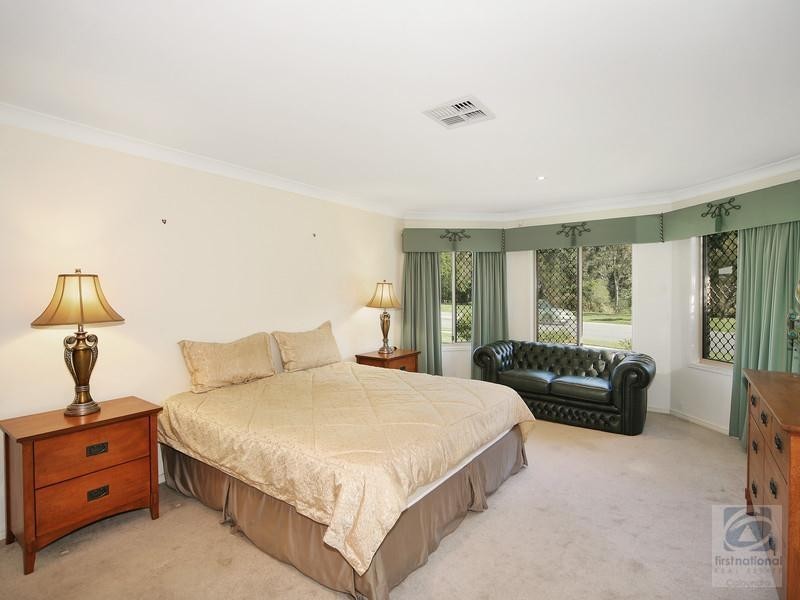 11 Ivadale Blvd, Little Mountain QLD 4551