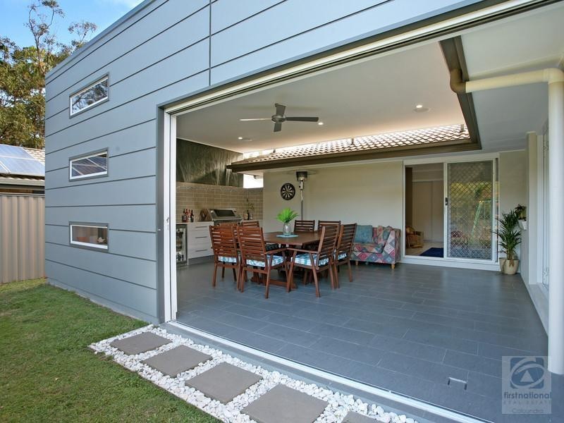 3 Heathglen Court, Little Mountain QLD 4551