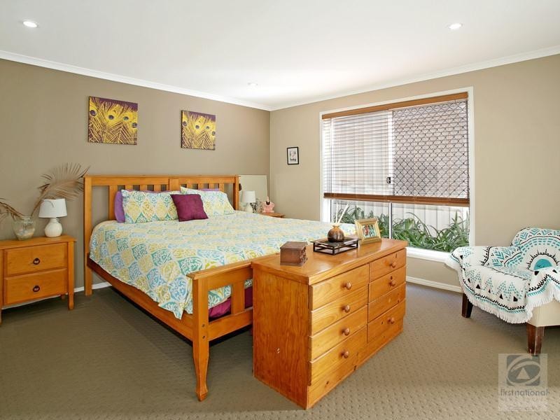 3 Heathglen Court, Little Mountain QLD 4551