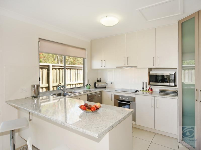 4/4 Lindesay Street, Caloundra West QLD 4551