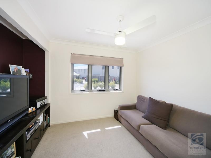 4/4 Lindesay Street, Caloundra West QLD 4551