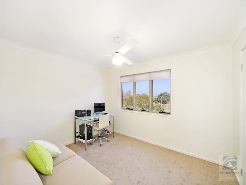 4/4 Lindesay Street, Caloundra West QLD 4551