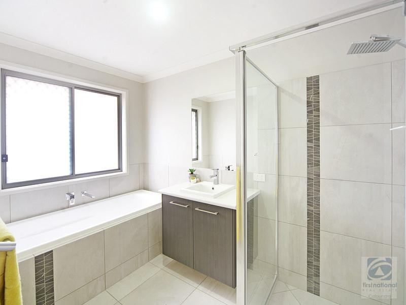 9 Honey Street, Caloundra West QLD 4551