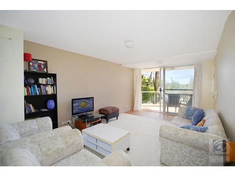 2/14 Mahia Terrace, Kings Beach QLD 4551