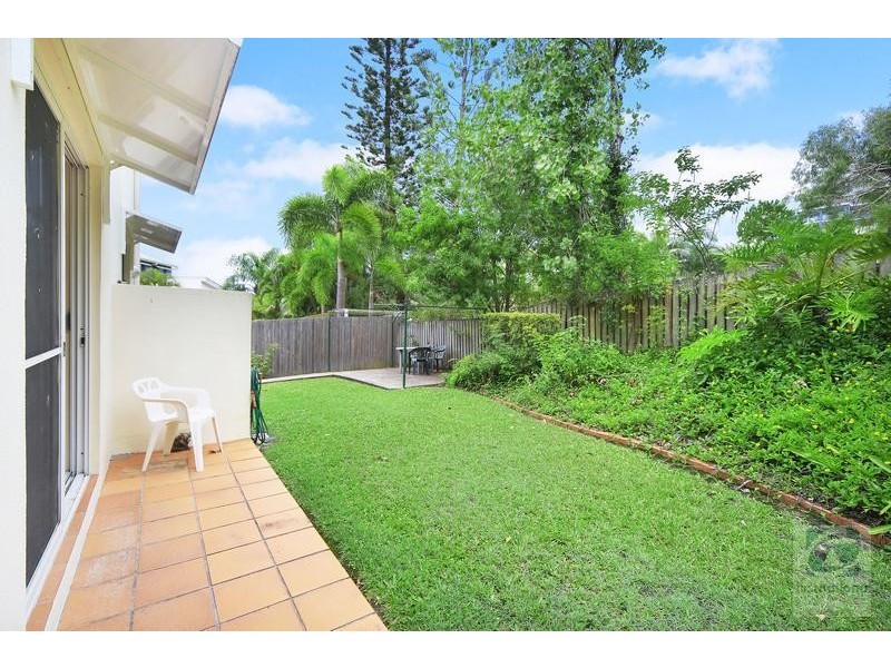 2/14 Mahia Terrace, Kings Beach QLD 4551