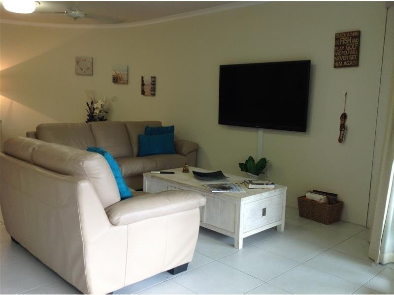 2/62 Golden Beach Esplanade, Golden Beach QLD 4551