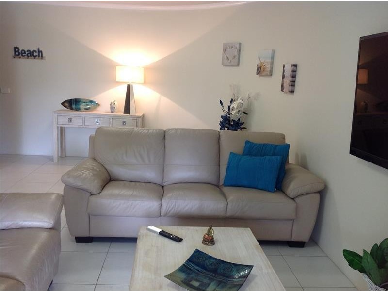 2/62 Golden Beach Esplanade, Golden Beach QLD 4551