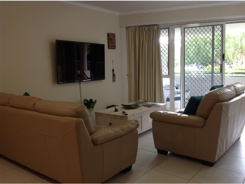 2/62 Golden Beach Esplanade, Golden Beach QLD 4551