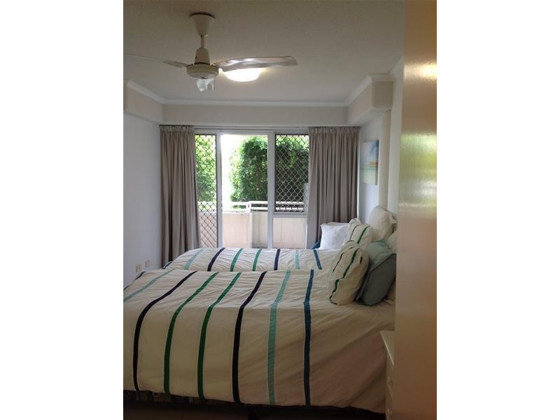 2/62 Golden Beach Esplanade, Golden Beach QLD 4551