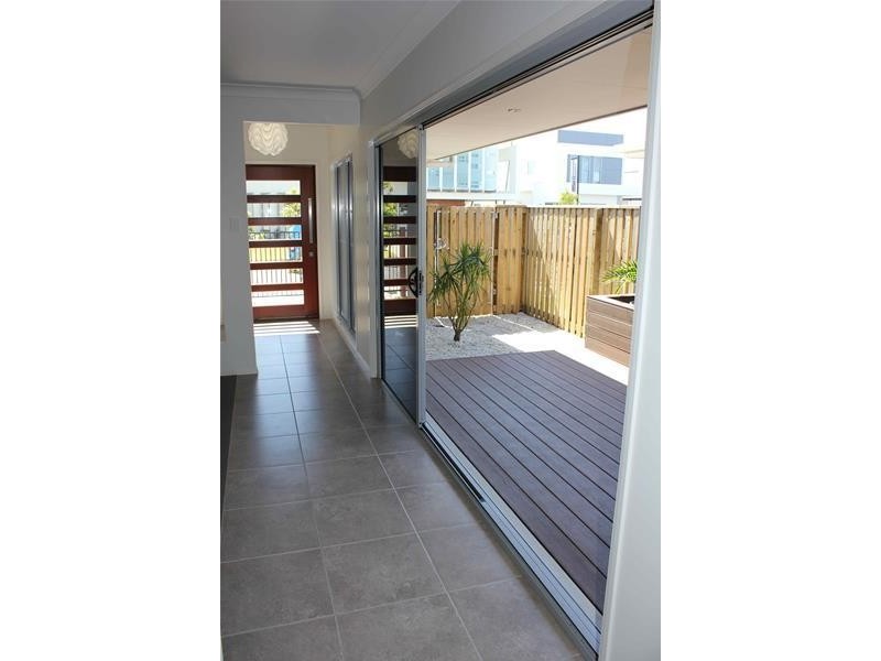7 Sweep Court, Birtinya QLD 4575