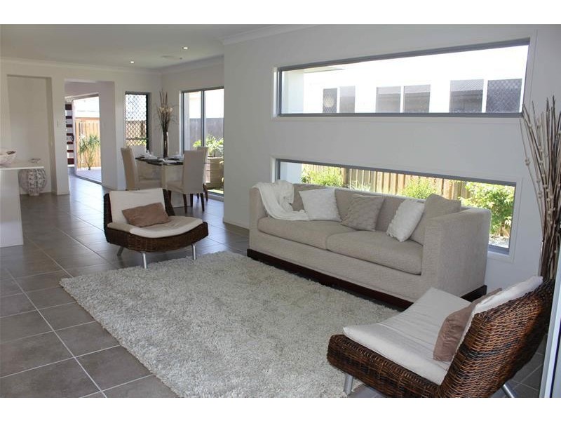 7 Sweep Court, Birtinya QLD 4575