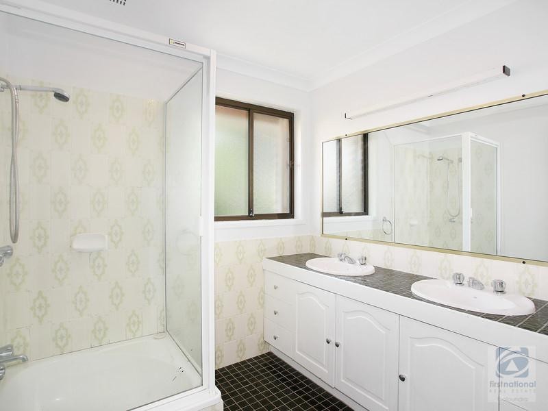 31 Beerburrum Street, Battery Hill QLD 4551