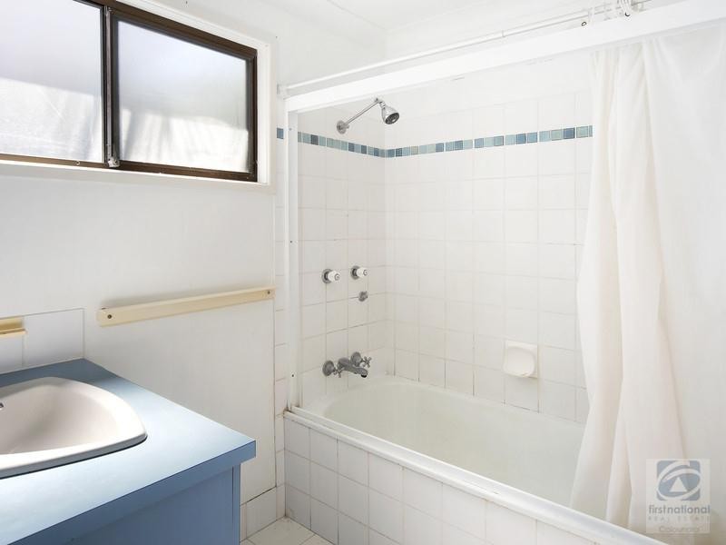 11 Arthur Street, Kings Beach QLD 4551