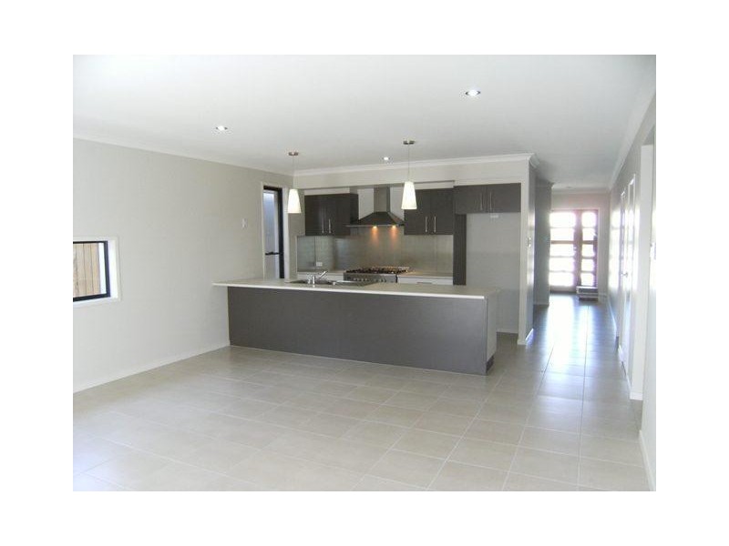 22 Sapphire Street, Caloundra West QLD 4551