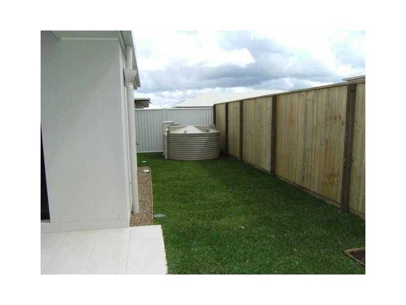 22 Sapphire Street, Caloundra West QLD 4551