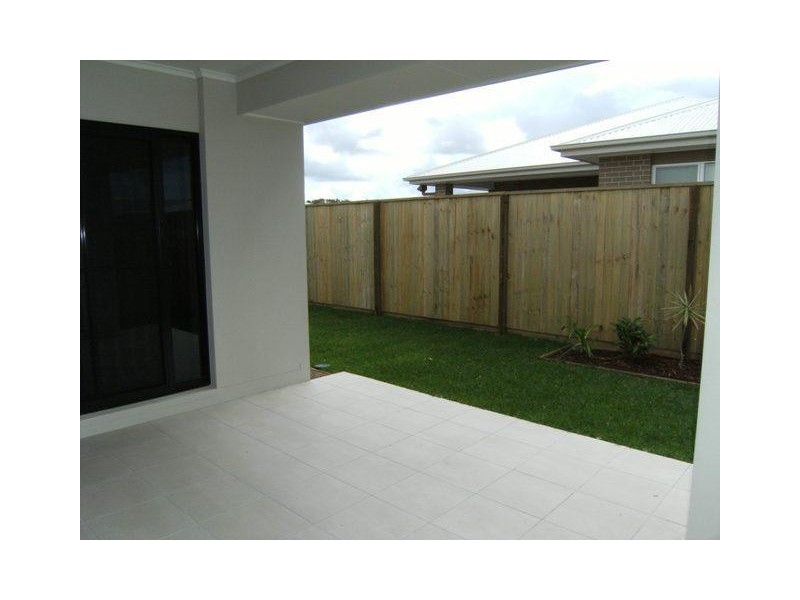 22 Sapphire Street, Caloundra West QLD 4551