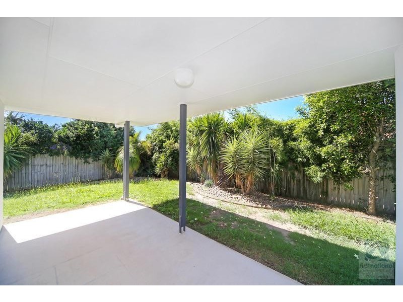 16 Eastern Rise, Little Mountain QLD 4551