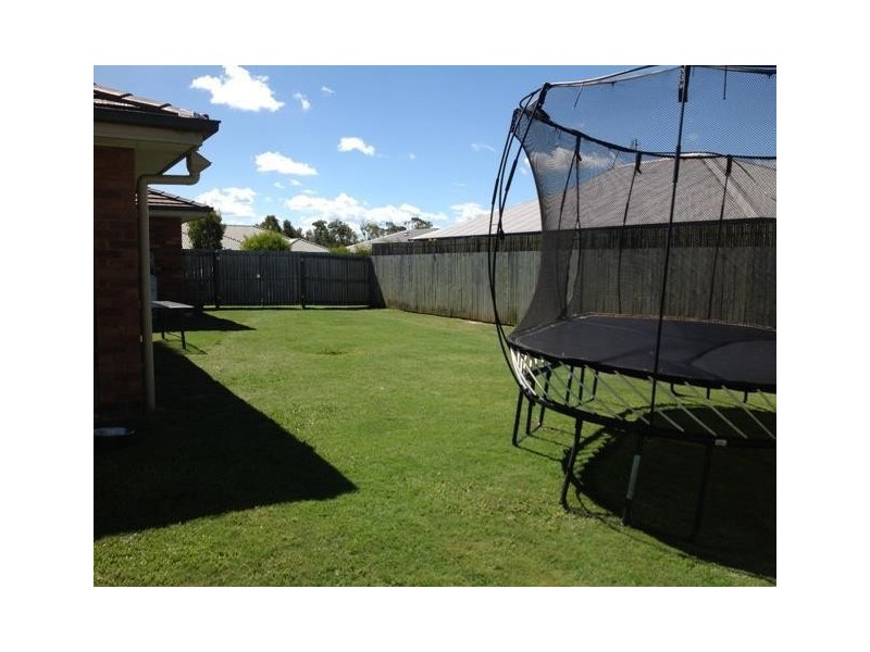 28 Daintree Blvd, Little Mountain QLD 4551