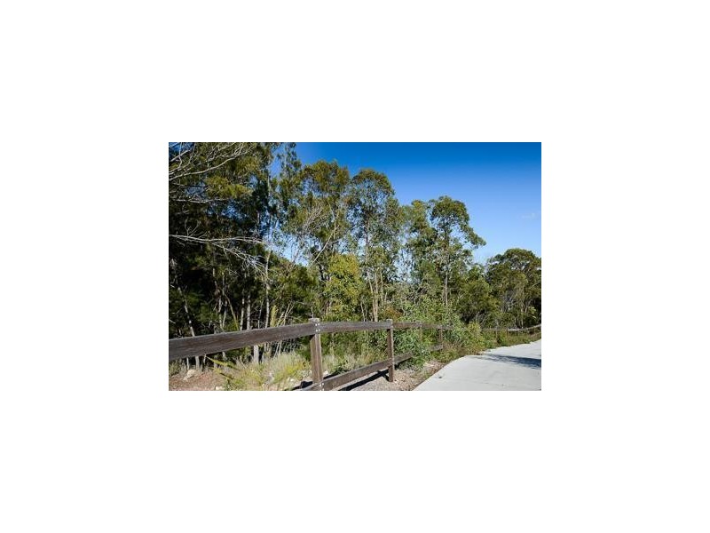 2 Mon Terre Drive, Little Mountain QLD 4551