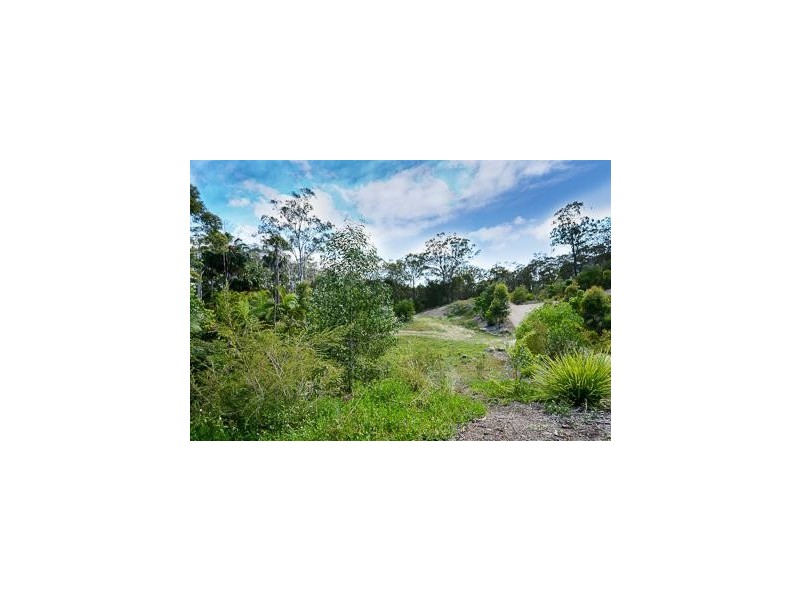 2 Mon Terre Drive, Little Mountain QLD 4551