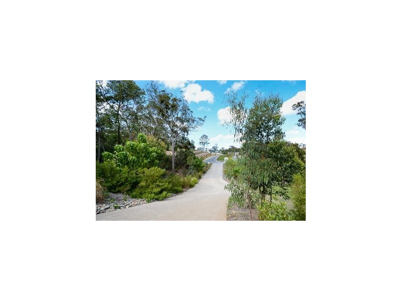 2 Mon Terre Drive, Little Mountain QLD 4551