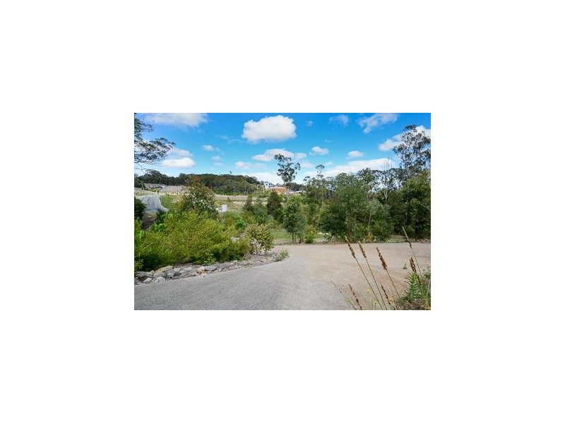 2 Mon Terre Drive, Little Mountain QLD 4551