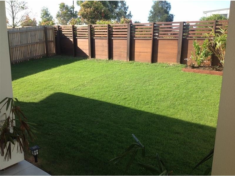 27 Promontory Street, Birtinya QLD 4575