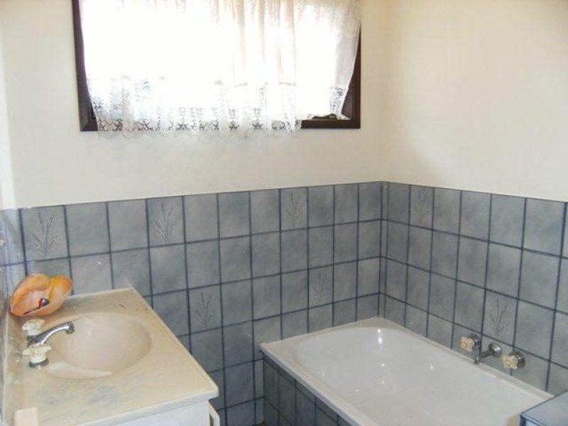 9 Mooya Street, Battery Hill QLD 4551