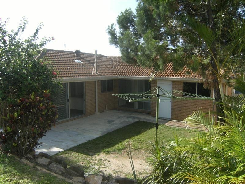 9 Matilda Crescent, Battery Hill QLD 4551