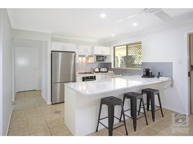 2 Bellevue Street, Little Mountain QLD 4551