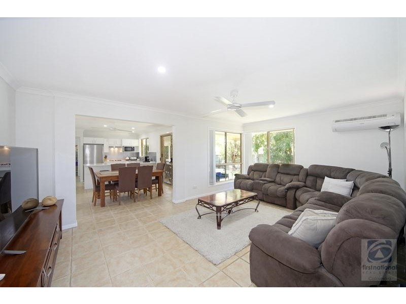 2 Bellevue Street, Little Mountain QLD 4551