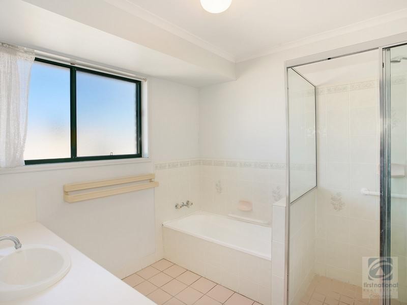 3/105 Landsborough Parade, Golden Beach QLD 4551