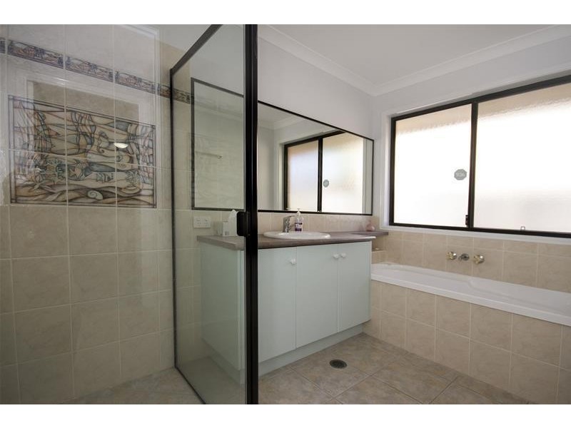 33 Gardens Square, Currimundi QLD 4551