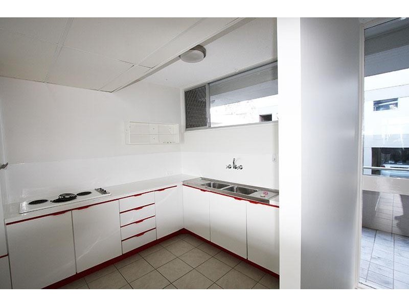 8/12 Queen Street, Kings Beach QLD 4551