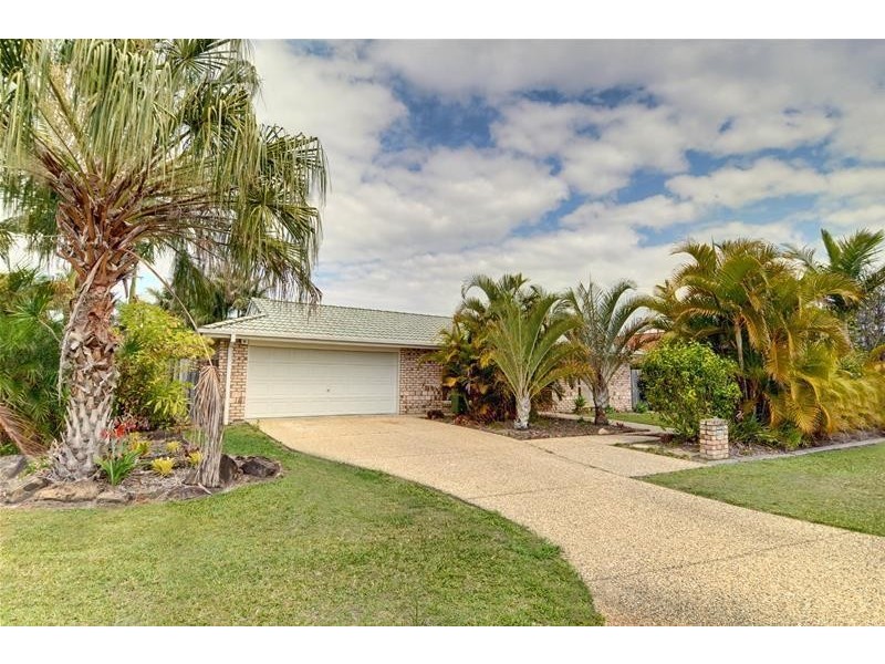 17 St James Court, Little Mountain QLD 4551