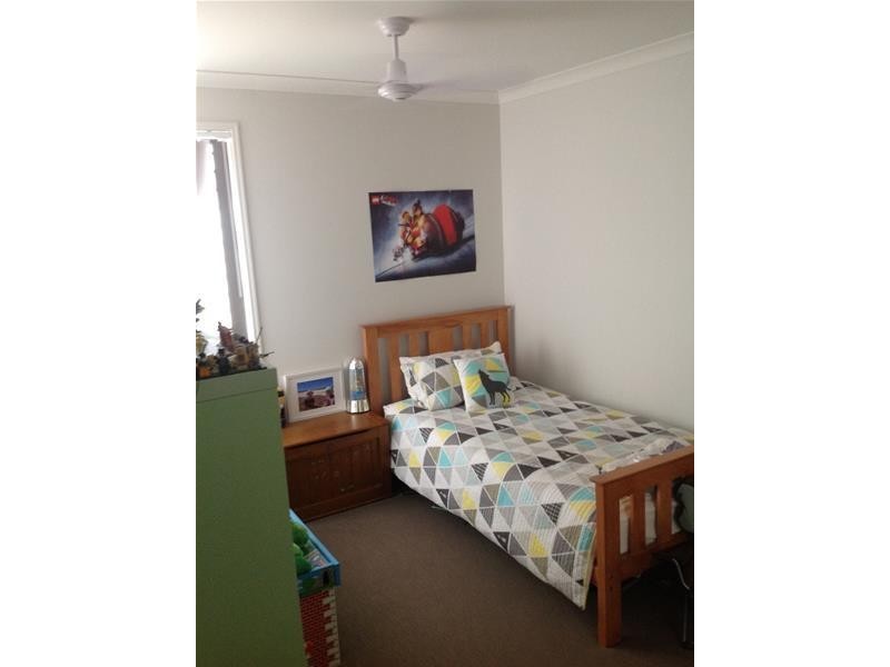 27 Promontory Street, Birtinya QLD 4575