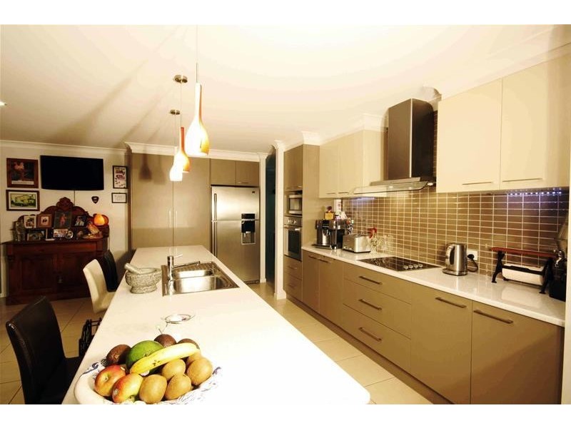 10 The Dales Crescent, Little Mountain QLD 4551