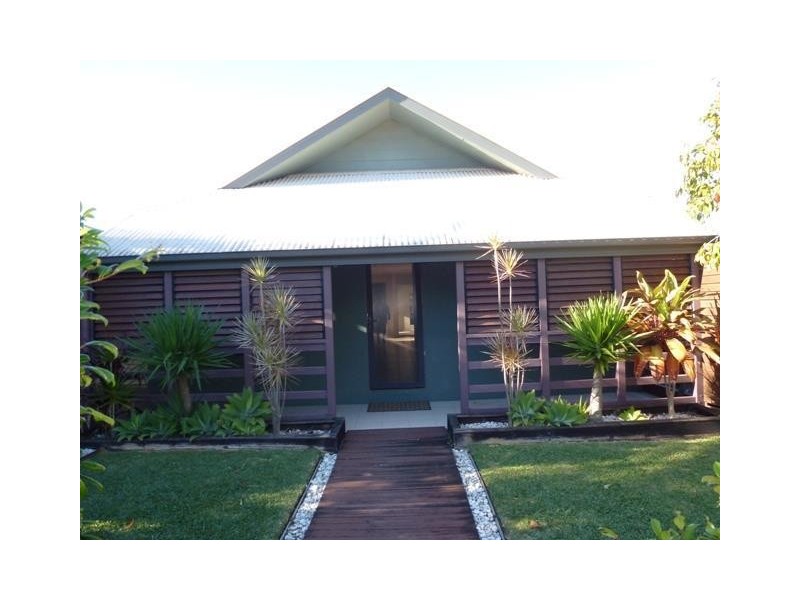 1 Norman Court, Caloundra West QLD 4551