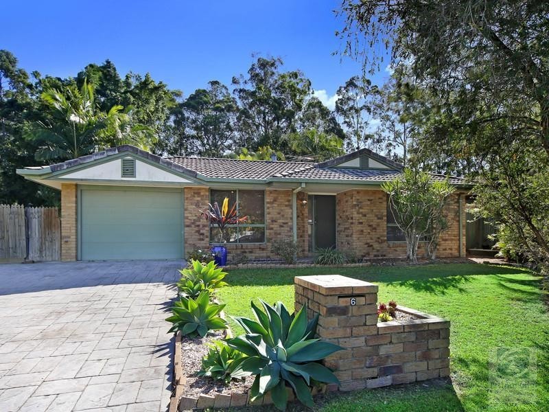 6 Athenree Place, Little Mountain QLD 4551