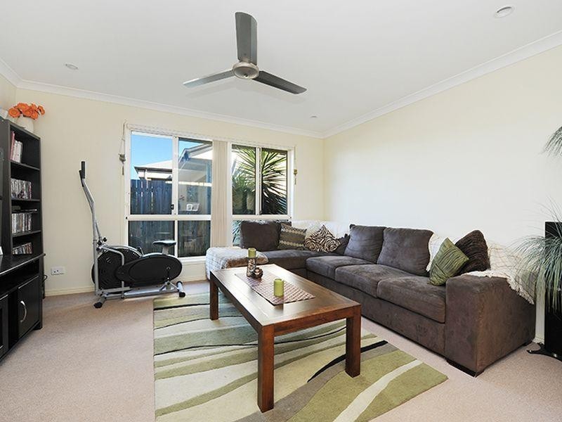 3 Scribbly Gum Drive, Meridan Plains QLD 4551