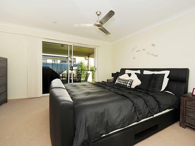 3 Scribbly Gum Drive, Meridan Plains QLD 4551